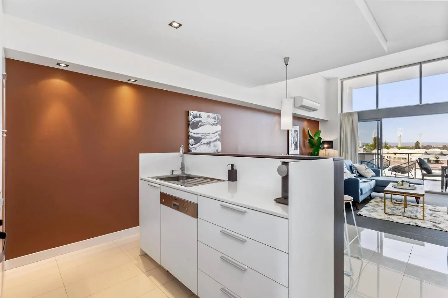 Bright 3Bdrm City Skyline Views Catbus,Waca,Optus 公寓 珀斯