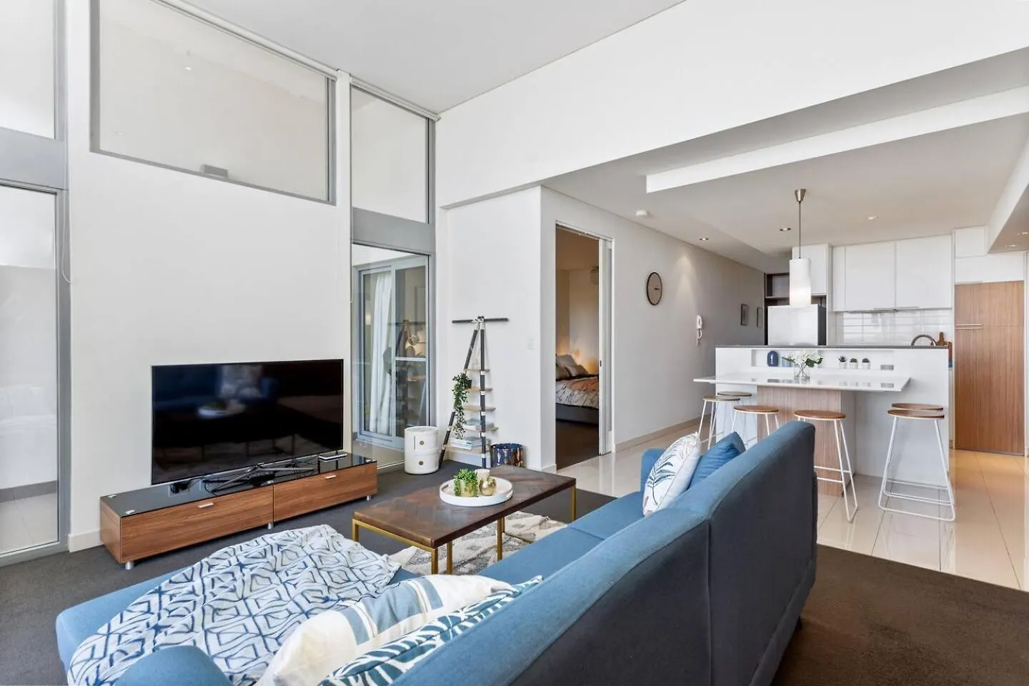 公寓 Bright 3Bdrm City Skyline Views Catbus,Waca,Optus