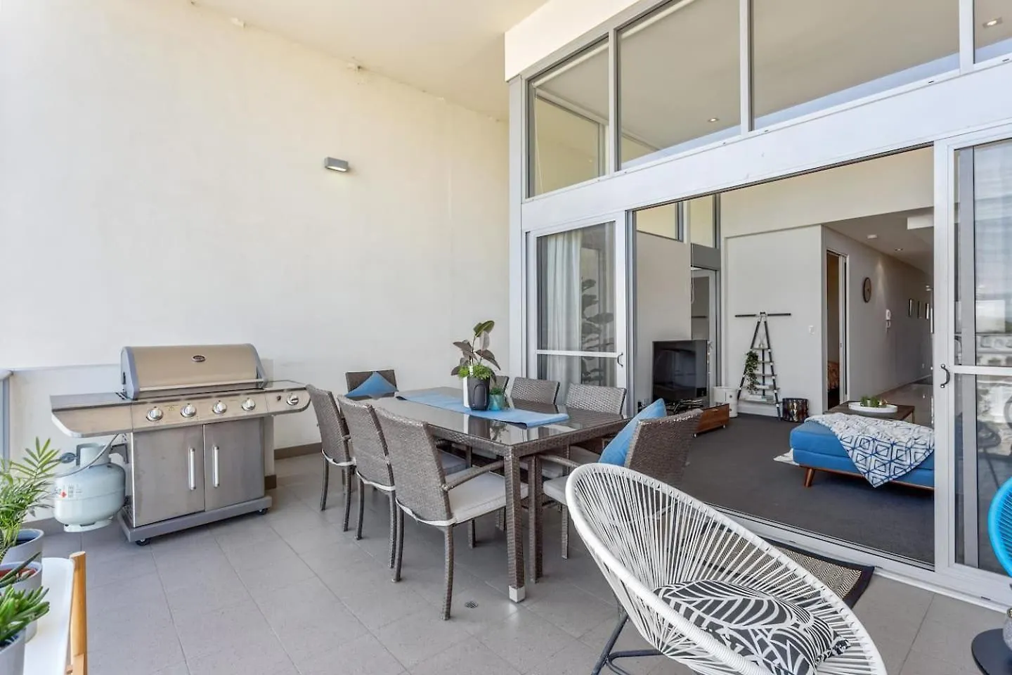 Daire Bright 3Bdrm City Skyline Views Catbus,Waca,Optus